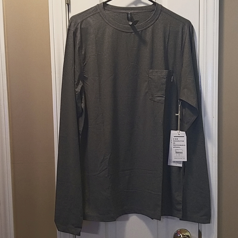 Mens Vuori Long Sleeve Tradewind Performance T Gray NWT Size Small